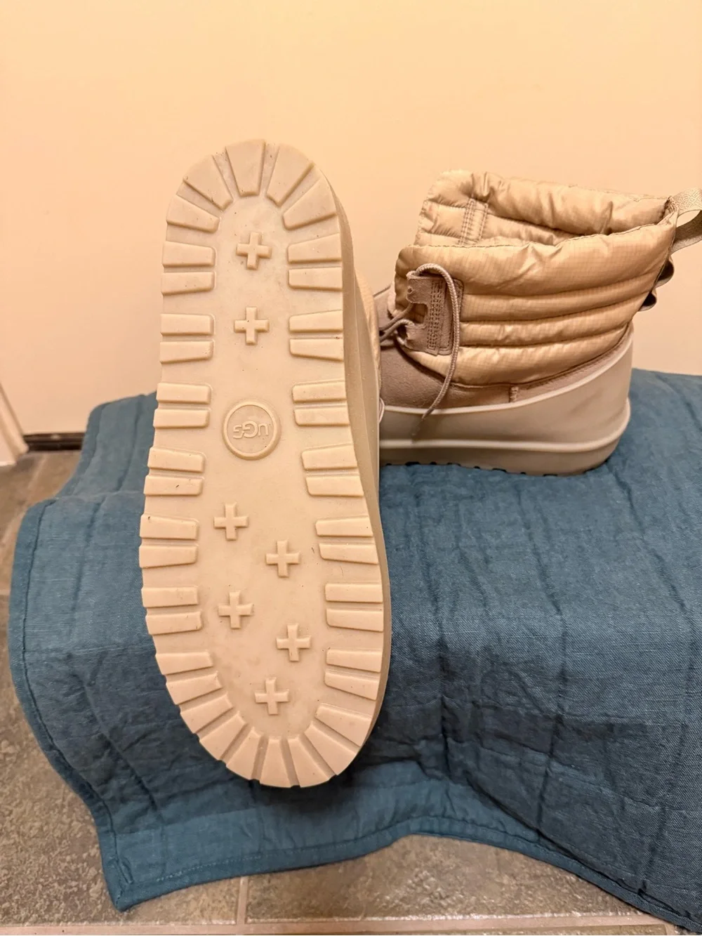 Mens UGG Tan Winter Boots